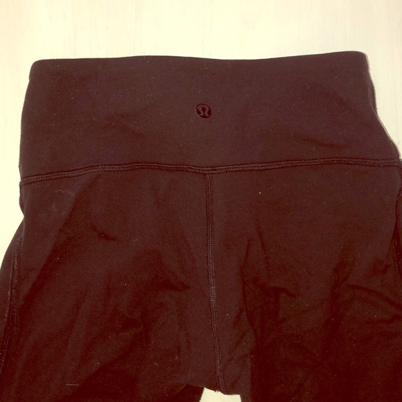 Black Lululemon Wunder Under Crop Bow Velvet 4 - Picture 4 of 6